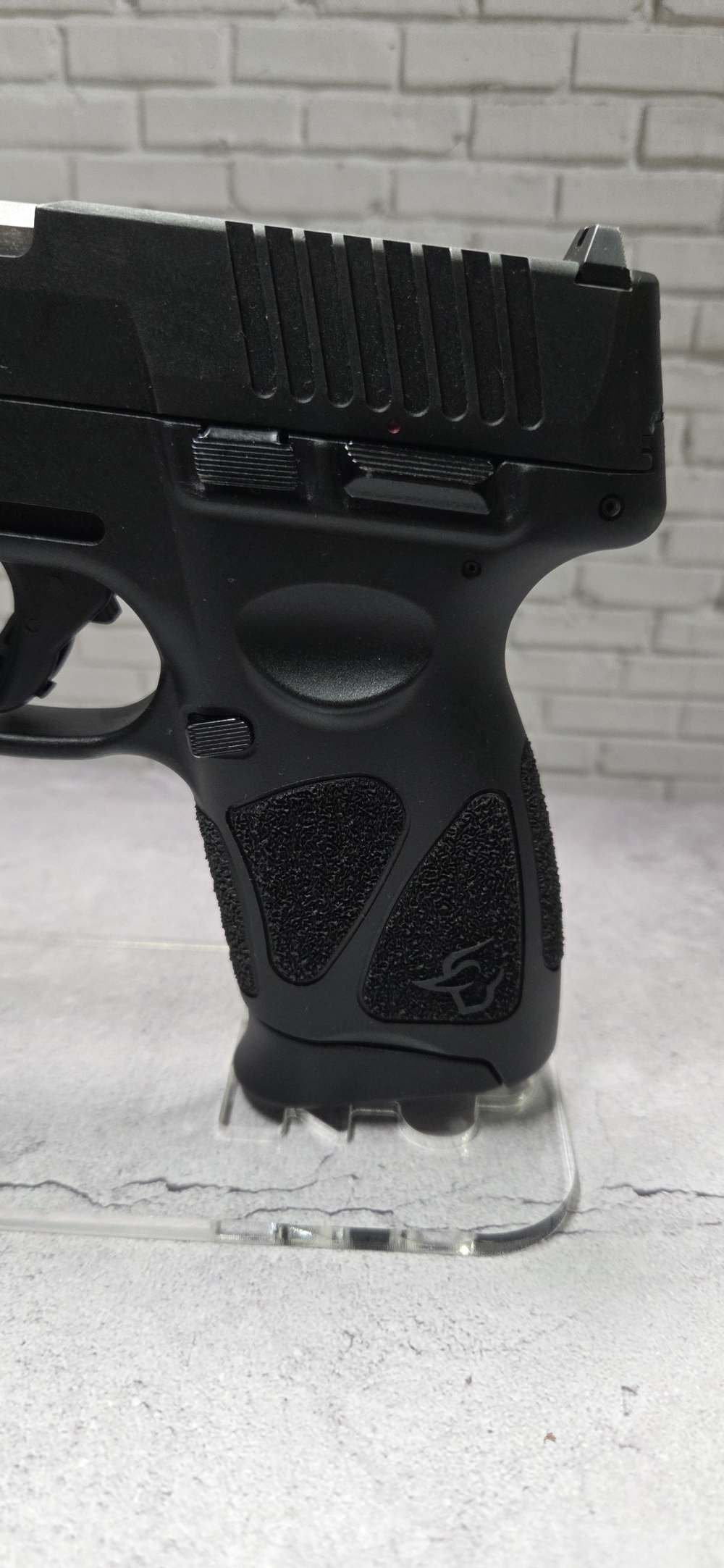 Taurus G3c - 9mm Luger with 12-round Magazine - Very Nice Gun-img-7