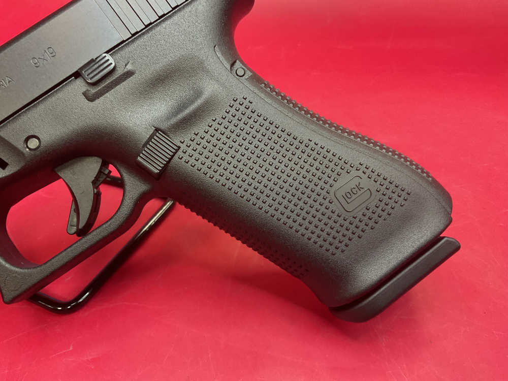 Discontinued Glock G17 GEN5 9mm 4.5” - 17 Gen 5 -img-2