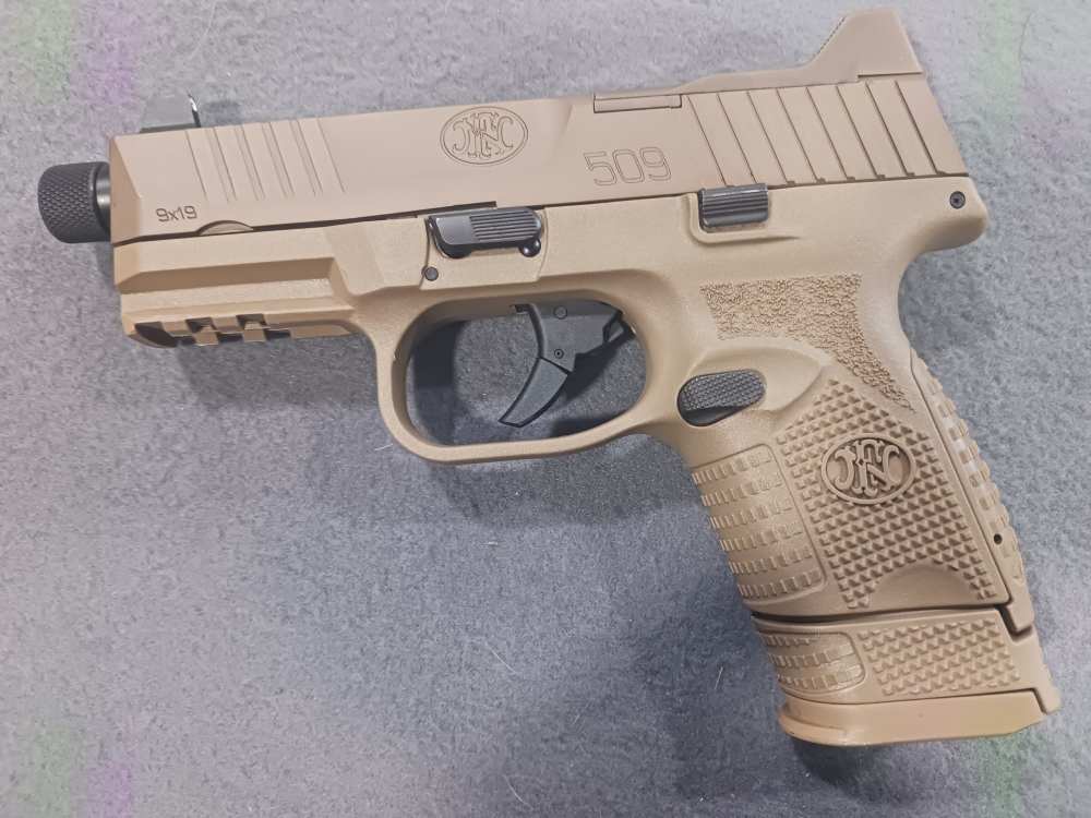 FN 509 COMPACT TACTICAL 9MM 3-MAGS FDE SEMI AUTO PISTOL USED-img-3