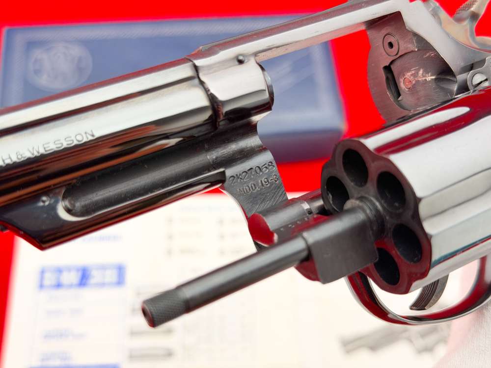 1971 Smith & Wesson Model 19-3 Combat Magnum 4" Blued .357 Magnum w/ Box-img-32