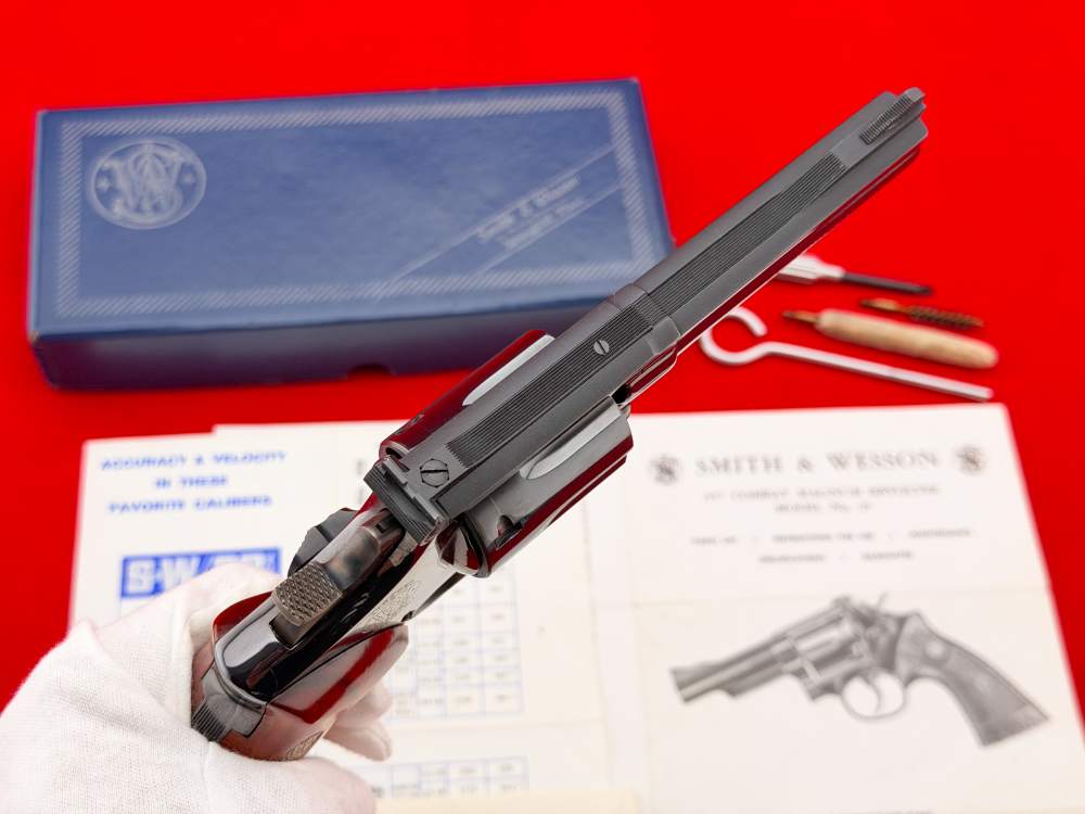 1971 Smith & Wesson Model 19-3 Combat Magnum 4" Blued .357 Magnum w/ Box-img-14