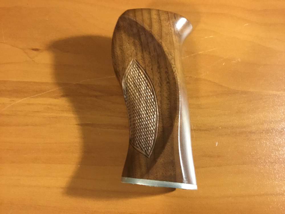 Thompson Center T/C Contender checkered walnut grip. COMPLETE-img-1