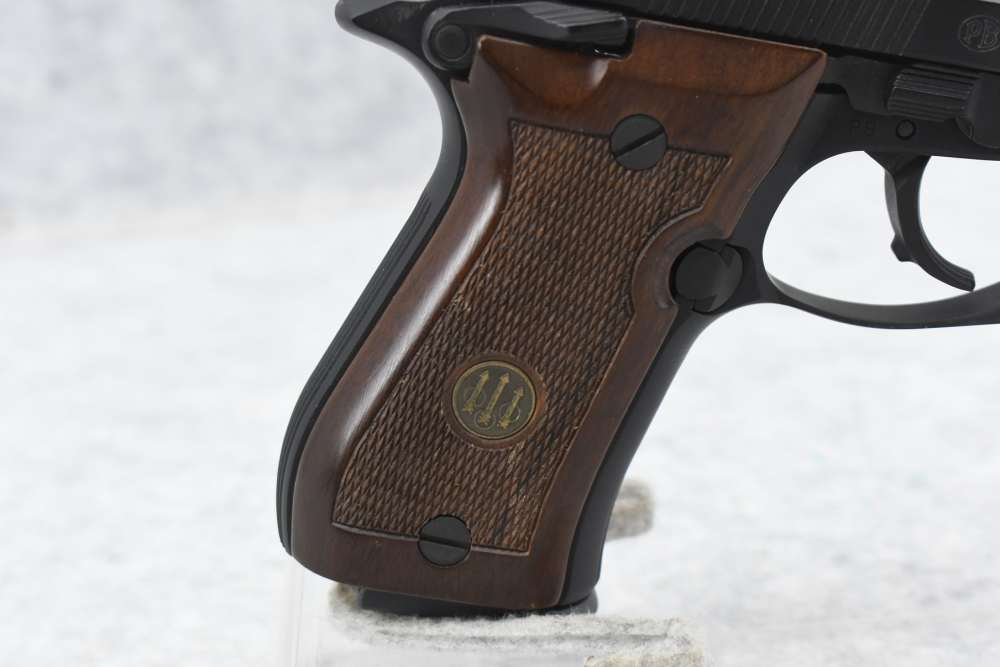Beretta 84F Cheetah .380 ACP Excellent 2x13RD Mags Factory Case Wood Grips-img-2