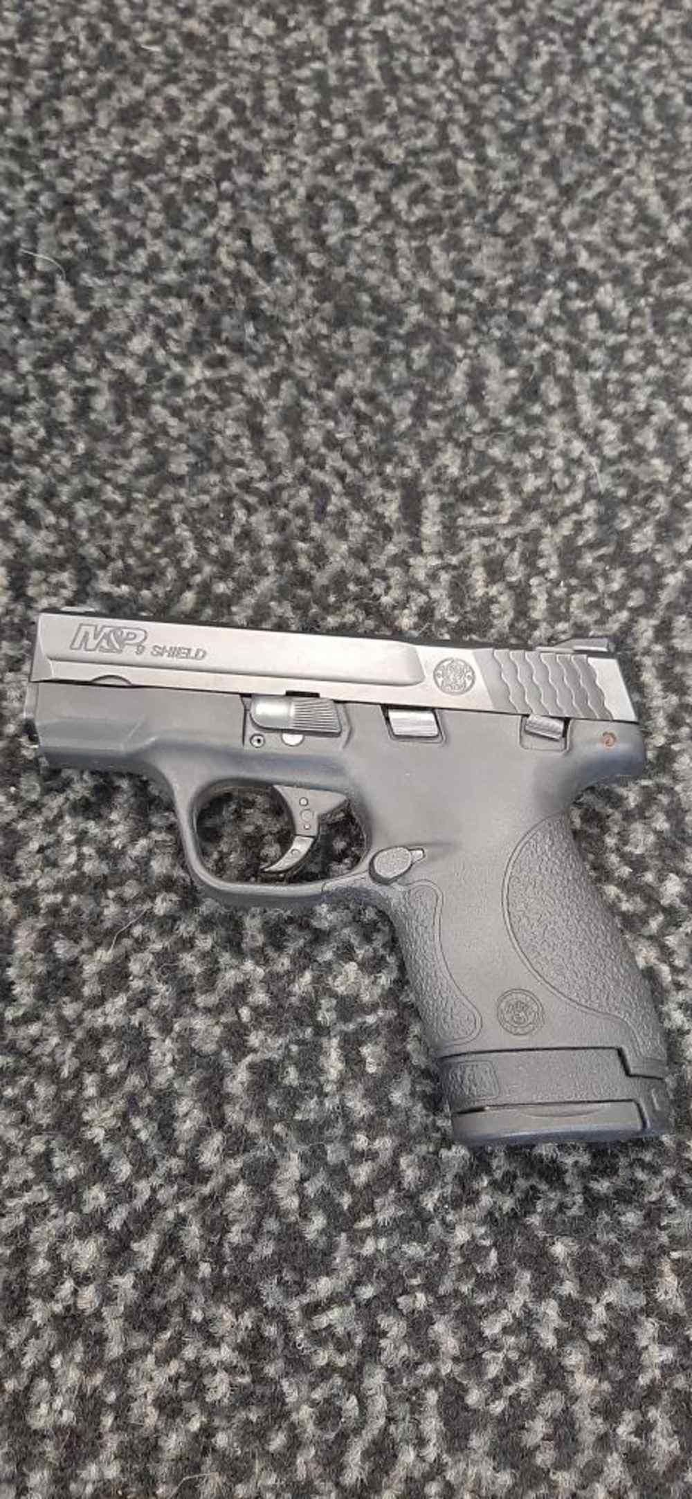 SMITH & WESSON PISTOL M&P9 SHIELD-img-0