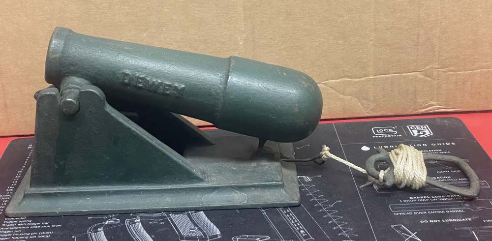CAST-IRON "DEWEY" MOTAR-STYLE SALUTE CANNON-img-5
