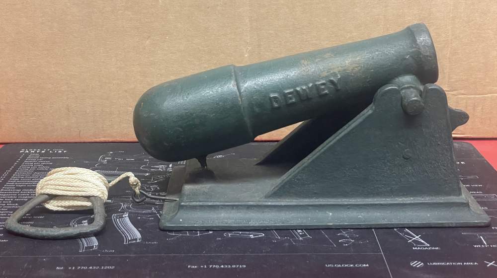 CAST-IRON "DEWEY" MOTAR-STYLE SALUTE CANNON-img-0