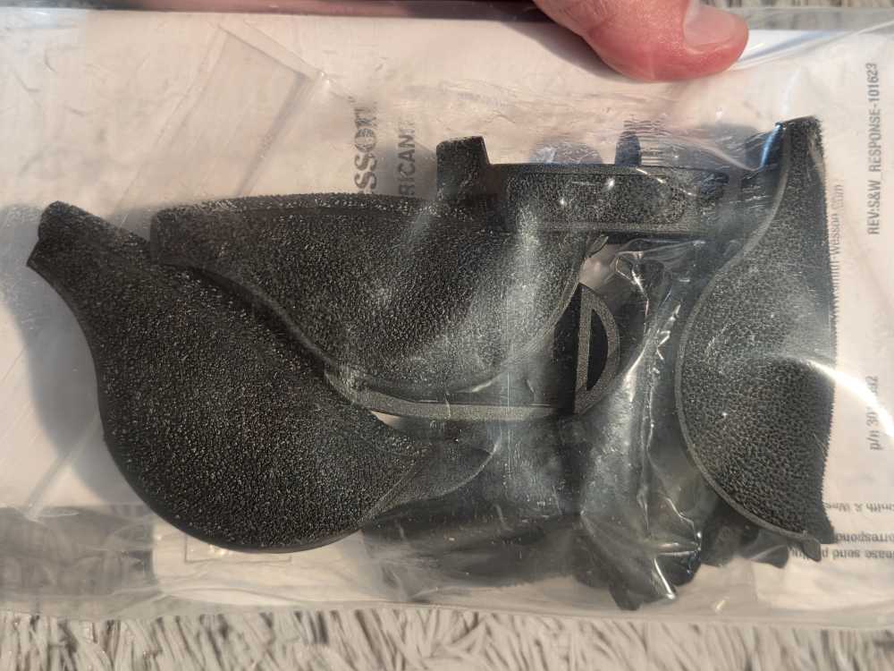 Smith & Wesson Response 9mm *NEW*-img-5