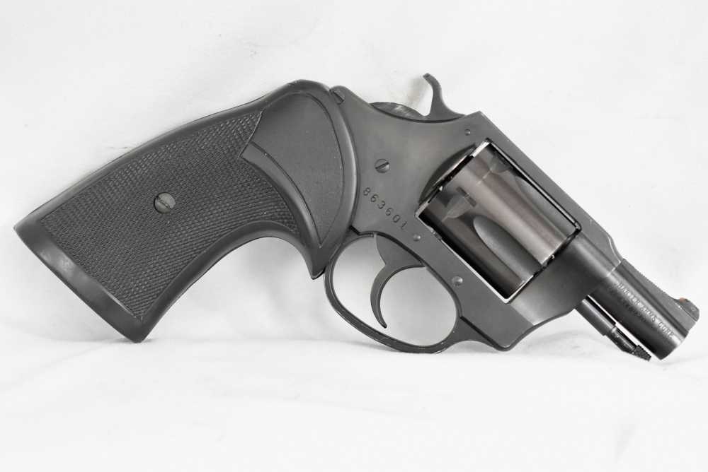 Charter Arms Off Duty .38 SPL Revolver in excellent condition -img-5