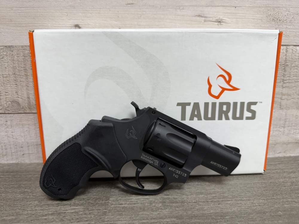 TAURUS 942 22LR 8 SHOT BLACK REVOLVER 2-942021 BRAND NEW-img-6