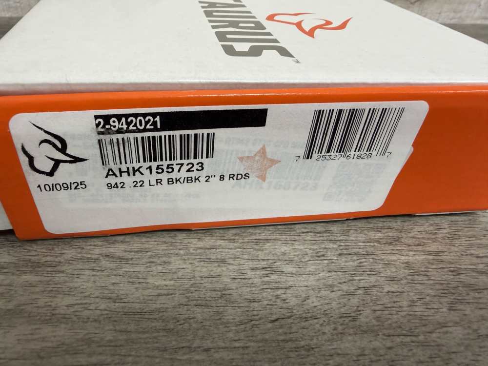 TAURUS 942 22LR 8 SHOT BLACK REVOLVER 2-942021 BRAND NEW-img-9