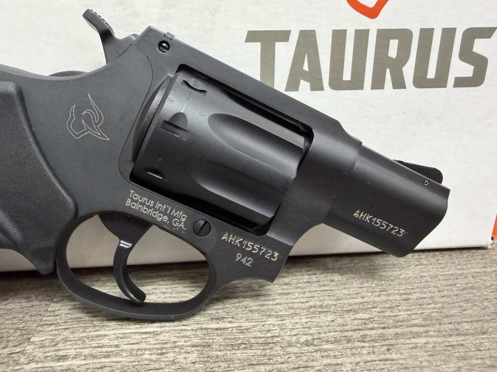 TAURUS 942 22LR 8 SHOT BLACK REVOLVER 2-942021 BRAND NEW-img-7