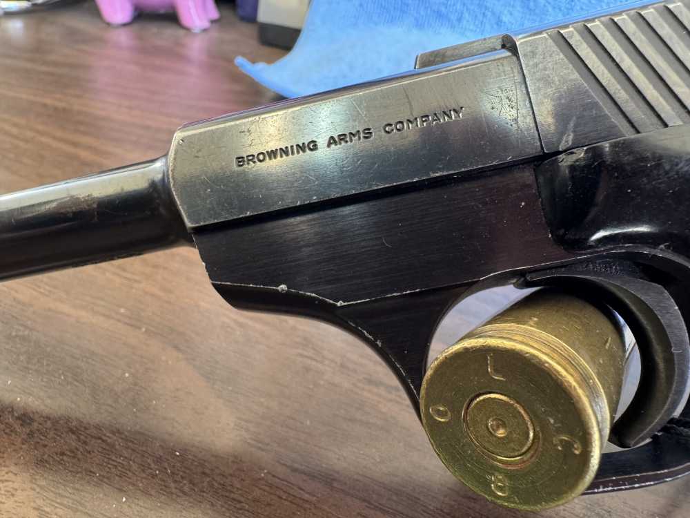 BROWNING NOMAD .22LR PISTOL (NO RESERVE)-img-4