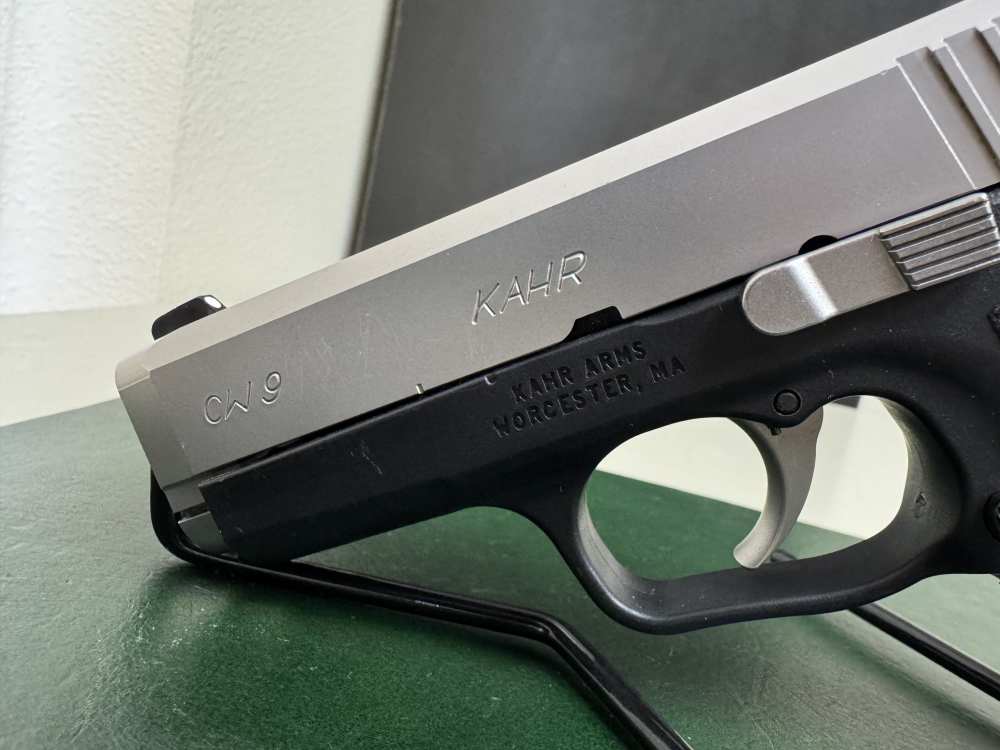 Kahr CW9 7rd mag NO RESERVE-img-6