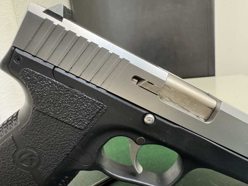 Kahr CW9 7rd mag NO RESERVE-img-3