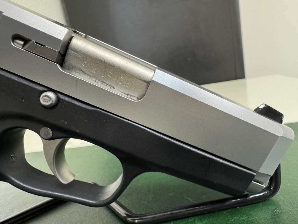 Kahr CW9 7rd mag NO RESERVE-img-4