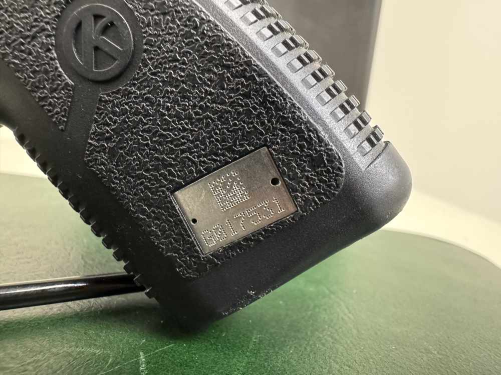 Kahr CW9 7rd mag NO RESERVE-img-11