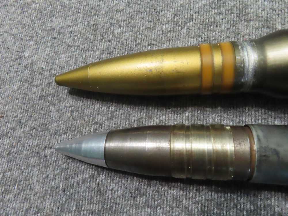 2-USGI 30mm DUMMY ROUNDS FROM VIETNAM TO WAR ON TERROR ERA-img-10