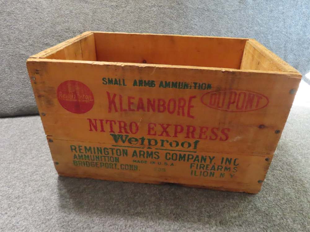 VINTAGE REMINGTON WOOD AMMO BOX-HELD 500 ROUNDS OF 12 GAUGE SHOTGUN SHELLS-img-0