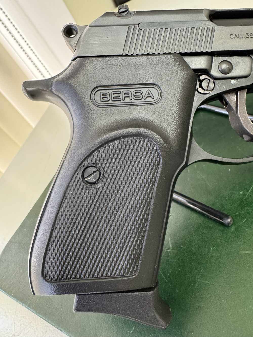 Bersa Thunder 380 NO RESERVE-img-7
