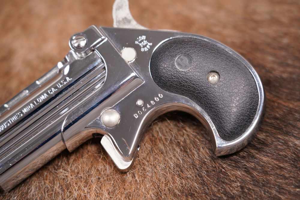 Davis Industries Model D38 .38 SPL 2 .75” Chrome Over Under Derringer -img-3