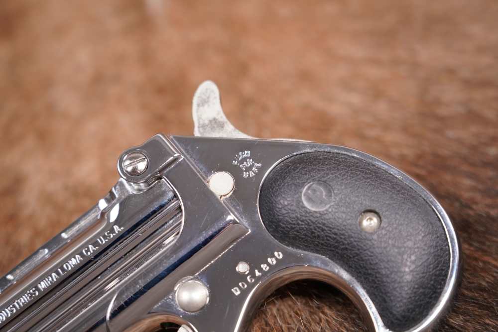 Davis Industries Model D38 .38 SPL 2 .75” Chrome Over Under Derringer -img-4