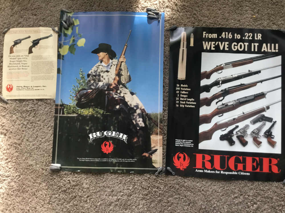3 Vintage Ruger posters with original 09/95 dated Ruger shipping box-img-0
