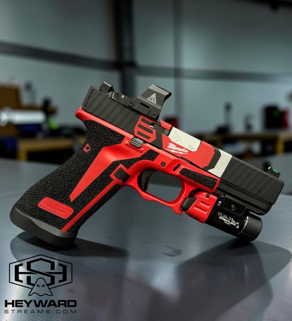 Glock 17 Gen 5 — Milwaukee-Unique Themed Edition-img-1