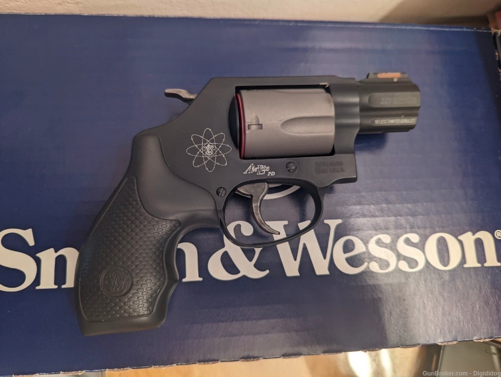 SMITH AND WESSON *360PD BLACK AIRLYTE TITANIUM CYLINDER* 1.875".357 MAG-img-10