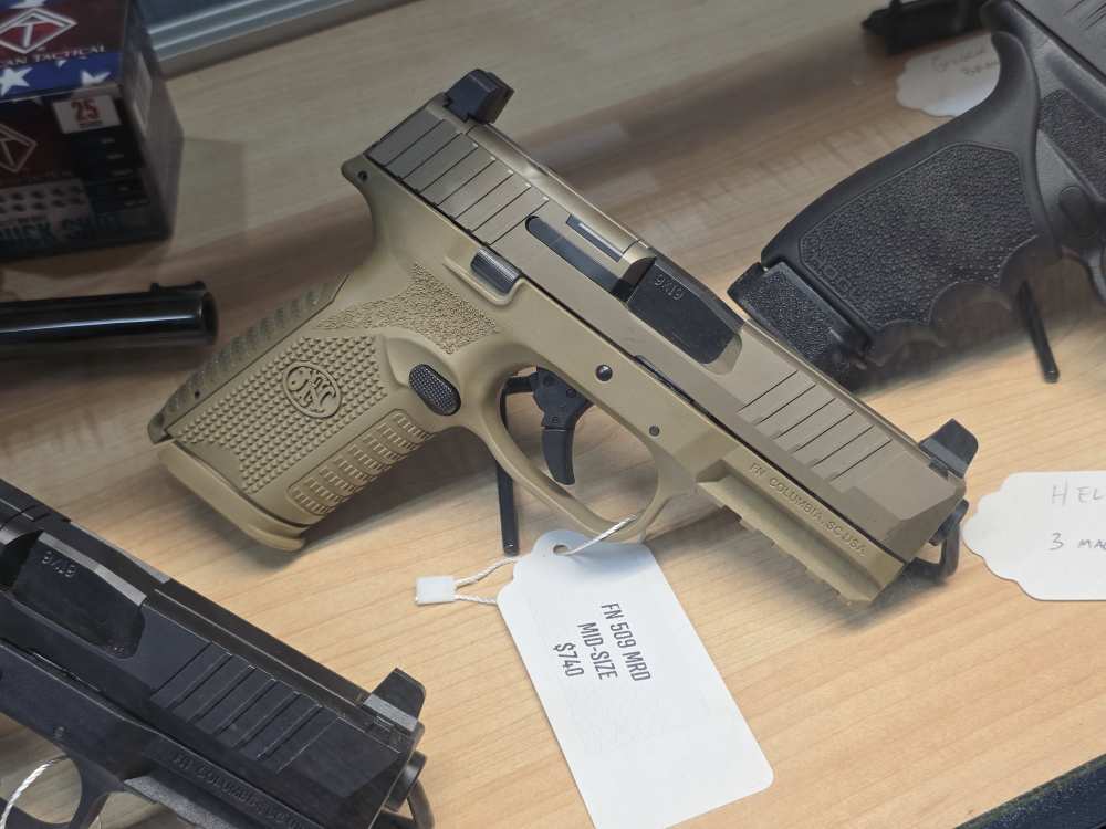 FN 509 Midsize MRD (New In Box, old stock) -img-0