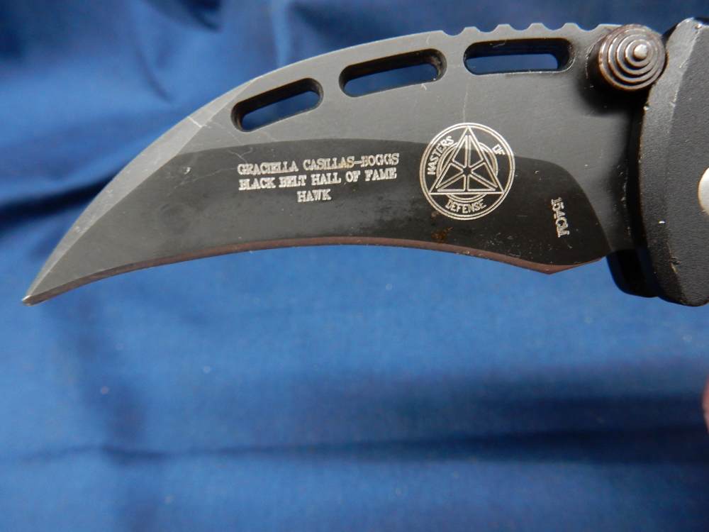 Casillas Masters of Defense Black Belt Hall of Fame Hawk Automatic Knife -img-7