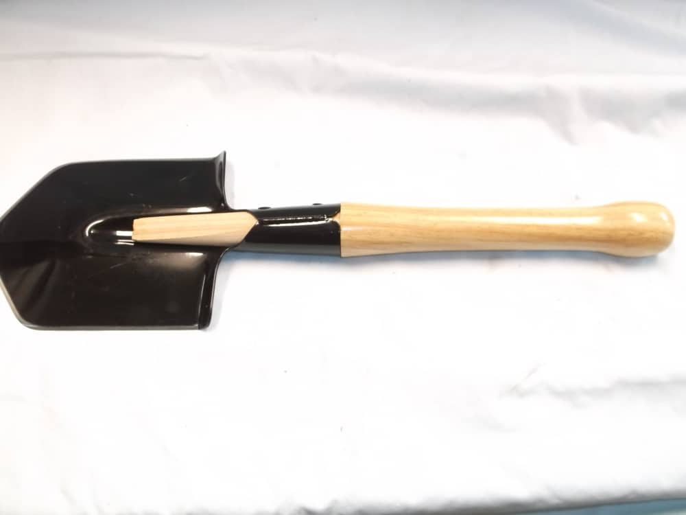 ENTRENCHING TOOL and FIGHTING WEAPON -img-1