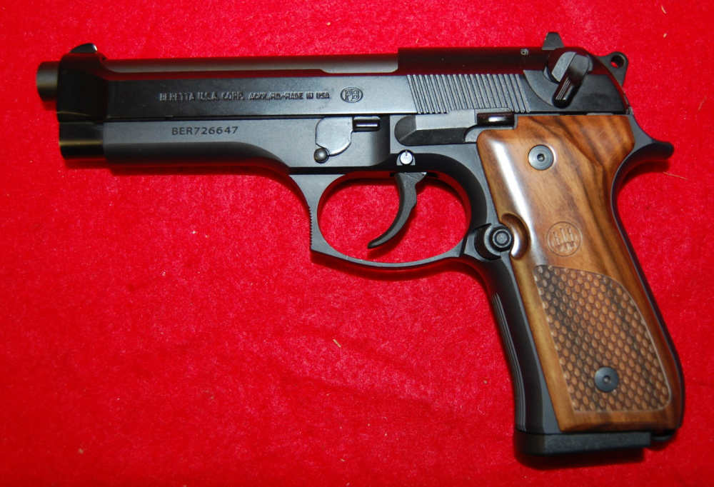 Beretta Model 92FS Semi-Auto Pistol in 9mm 4 7/8"  -img-1