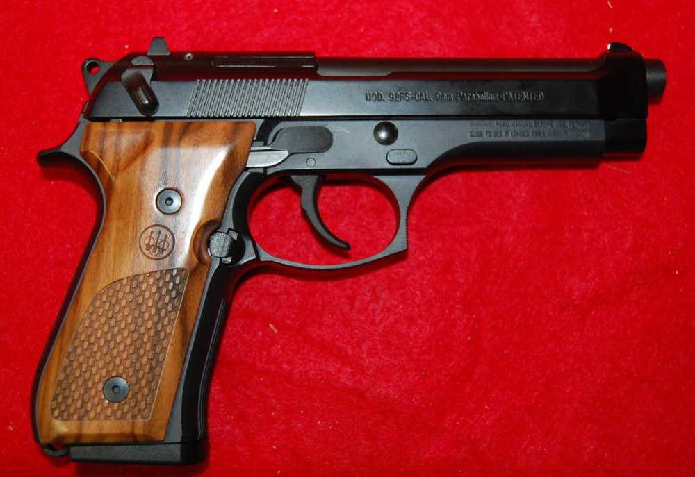 Beretta Model 92FS Semi-Auto Pistol in 9mm 4 7/8"  -img-0