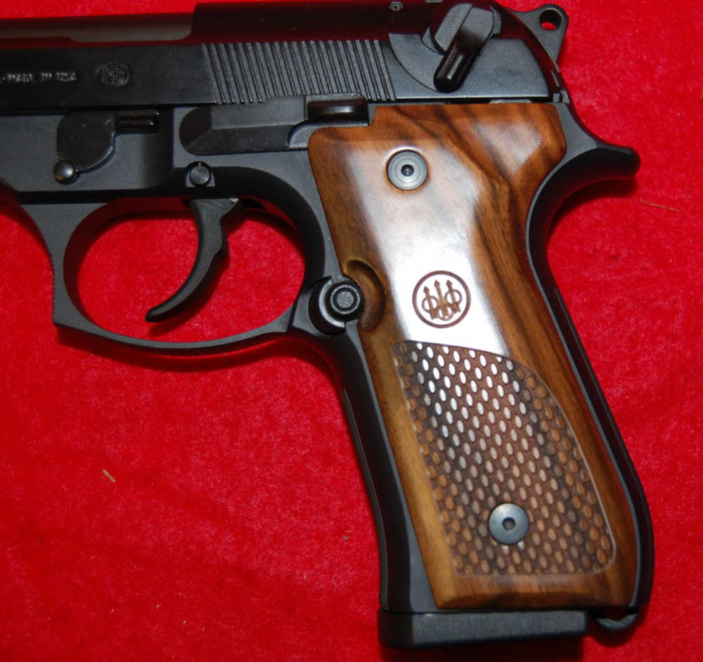 Beretta Model 92FS Semi-Auto Pistol in 9mm 4 7/8"  -img-6