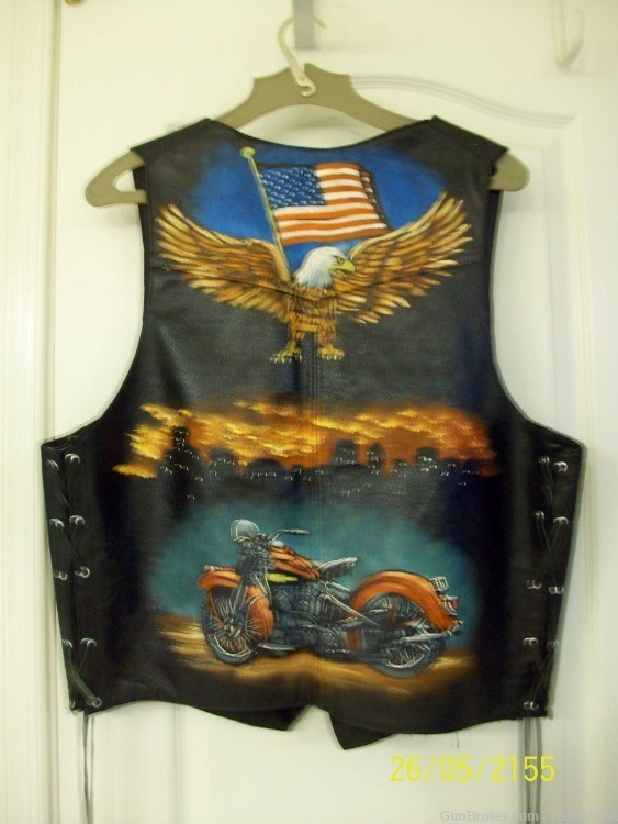 HAND PAINTED-One of a kind, LEATHER MOTORCYCLE VEST, HARLEY PAINTINGS-img-1