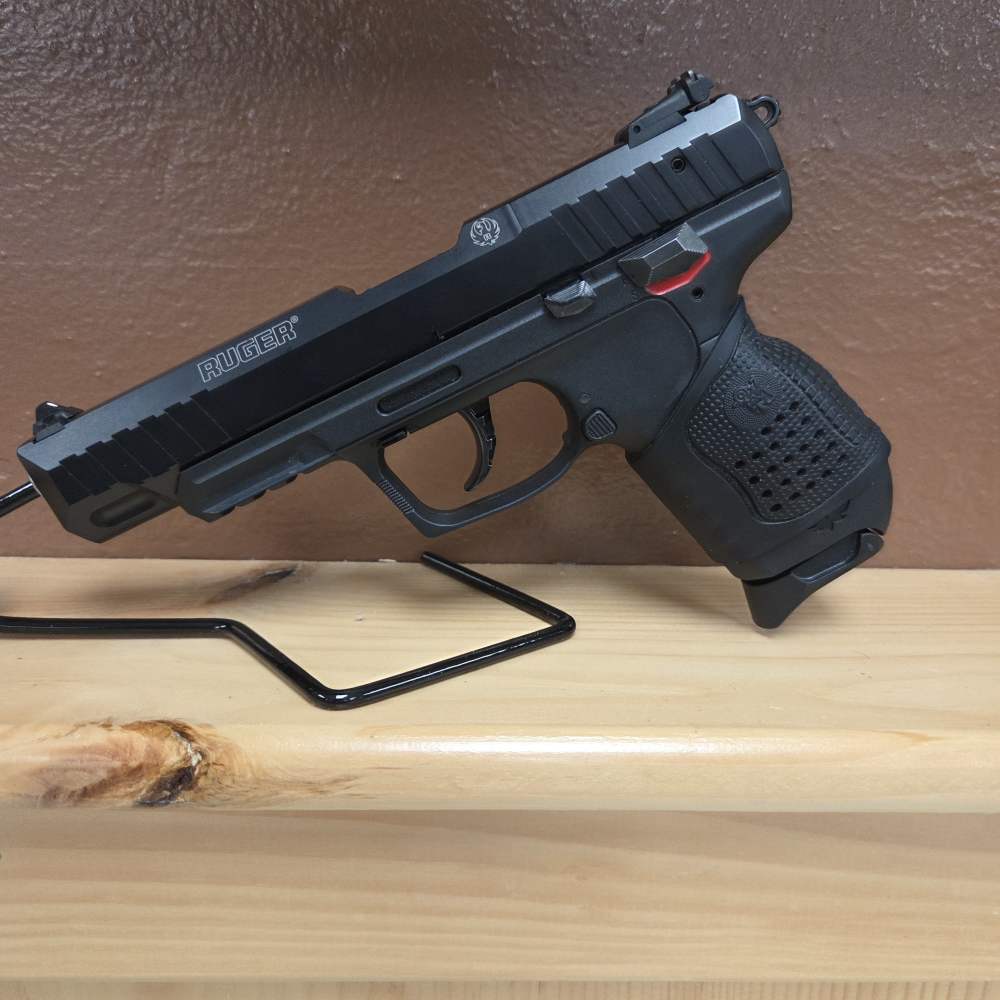 Ruger SR22 semi-automatic pistol in .22 LR-img-4
