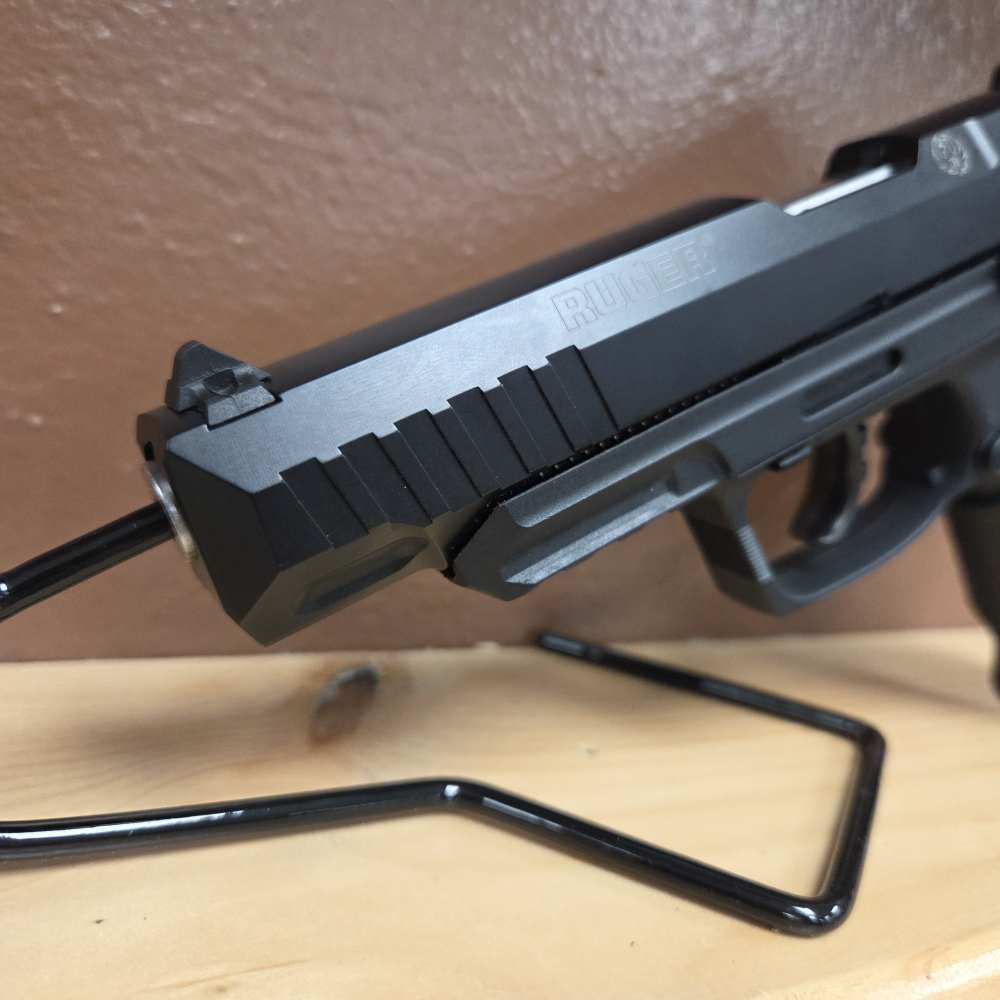 Ruger SR22 semi-automatic pistol in .22 LR-img-5