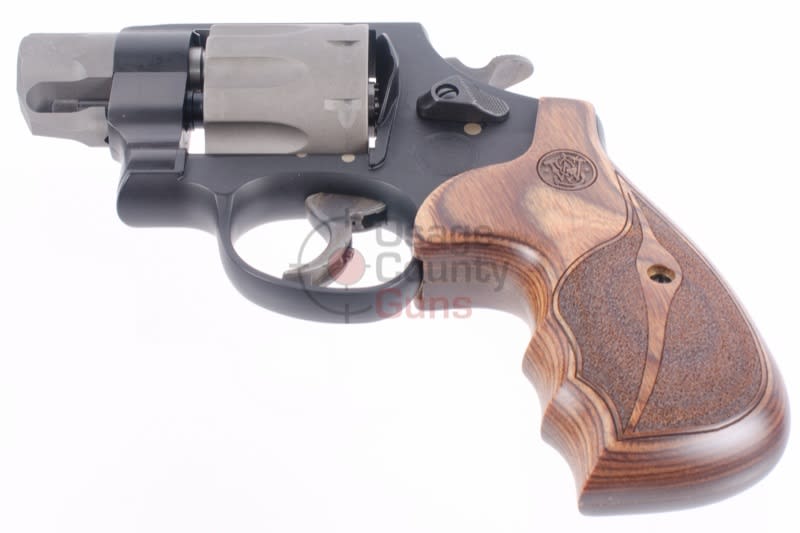 Smith & Wesson Model 327 Performance Center 2" - 357 Mag/38 Spl-img-7