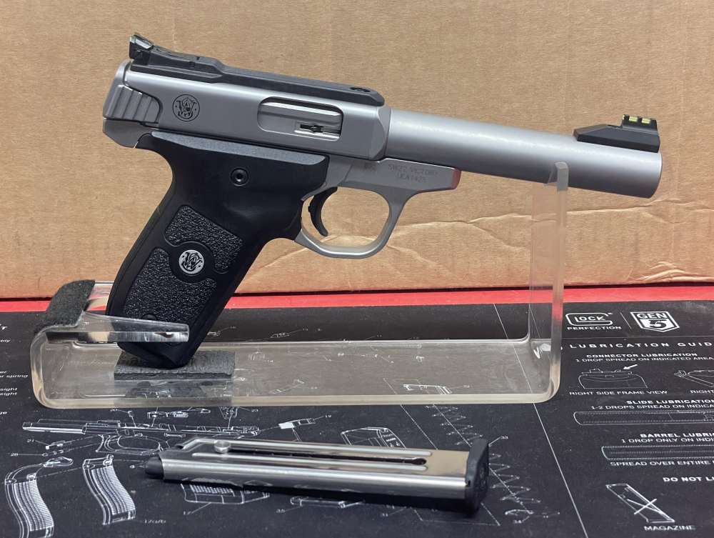 SMITH & WESSON SW22 VICTORY 5.5"-img-0