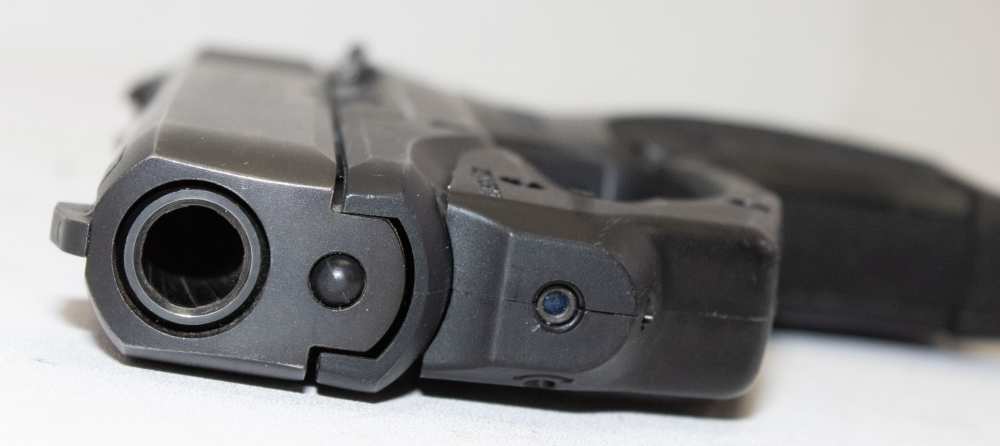 Ruger LC9 LaserMax LC9-LM 9mm 3206 w/ Holster MFG 2012–14-img-15