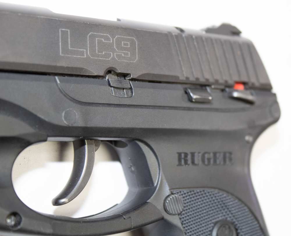 Ruger LC9 LaserMax LC9-LM 9mm 3206 w/ Holster MFG 2012–14-img-17
