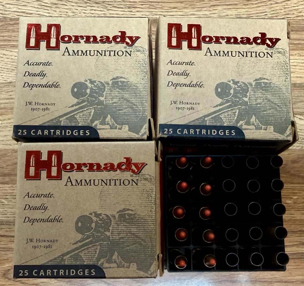 Hornady Varmint Express 8302 22 Hornet 35 Grain V-Max 185 Rounds + 15 Brass-img-1
