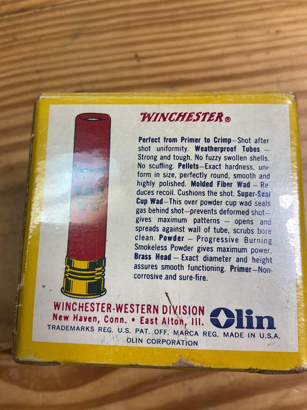 Box of Winchester 21/2 inch 410 shotgun shells full box excellent -img-2