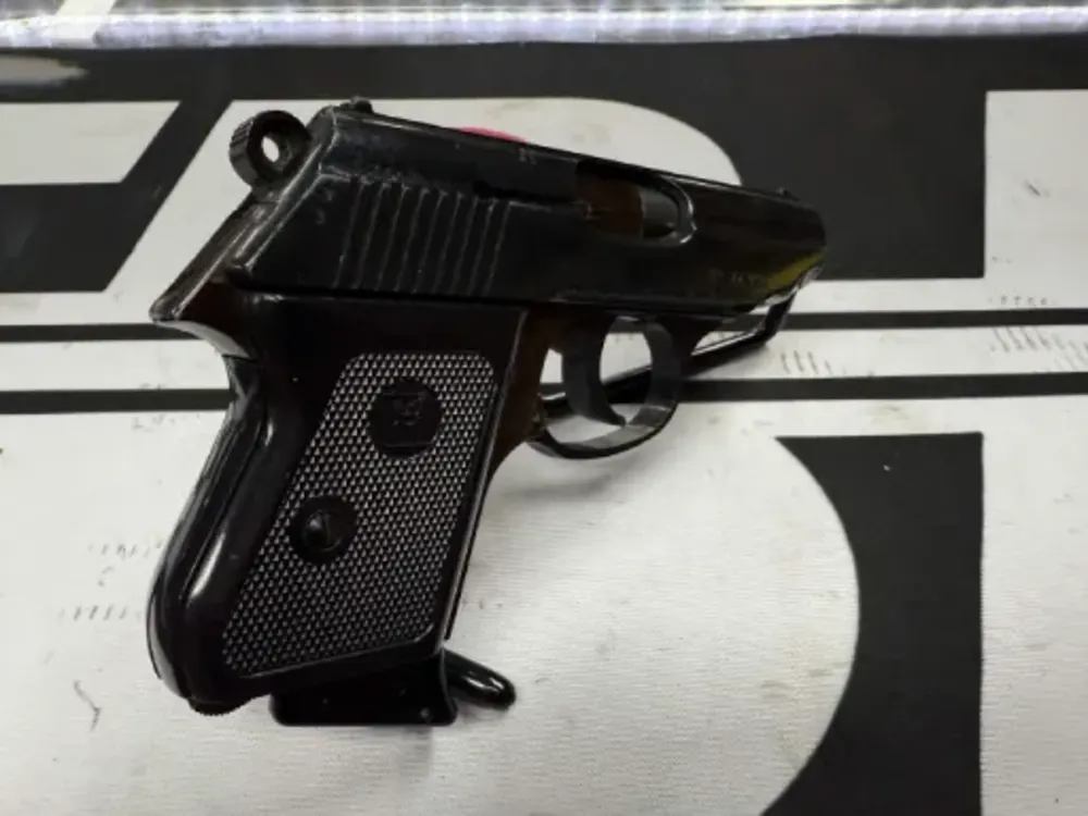IVER JOHNSON TP22-img-4