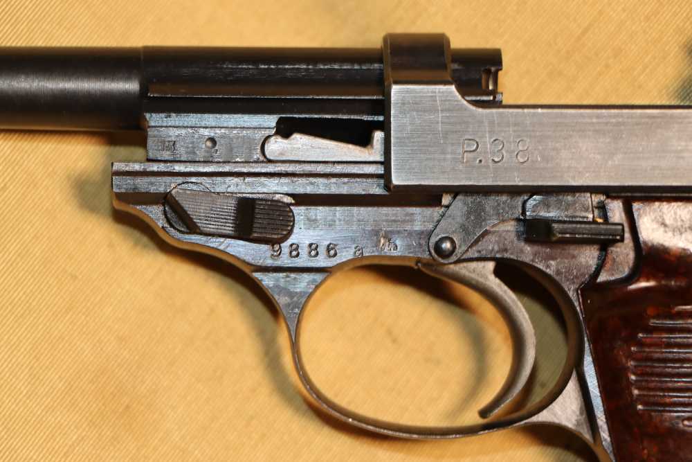 Fine & Scarce WWII German Walther P.38 ac45 c. Jan 1945-img-91