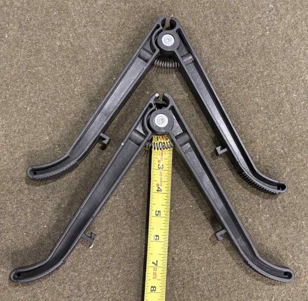 New Old Stock - Lightweight Bipod - Barrel Clamping Style - Synthetic Black-img-12