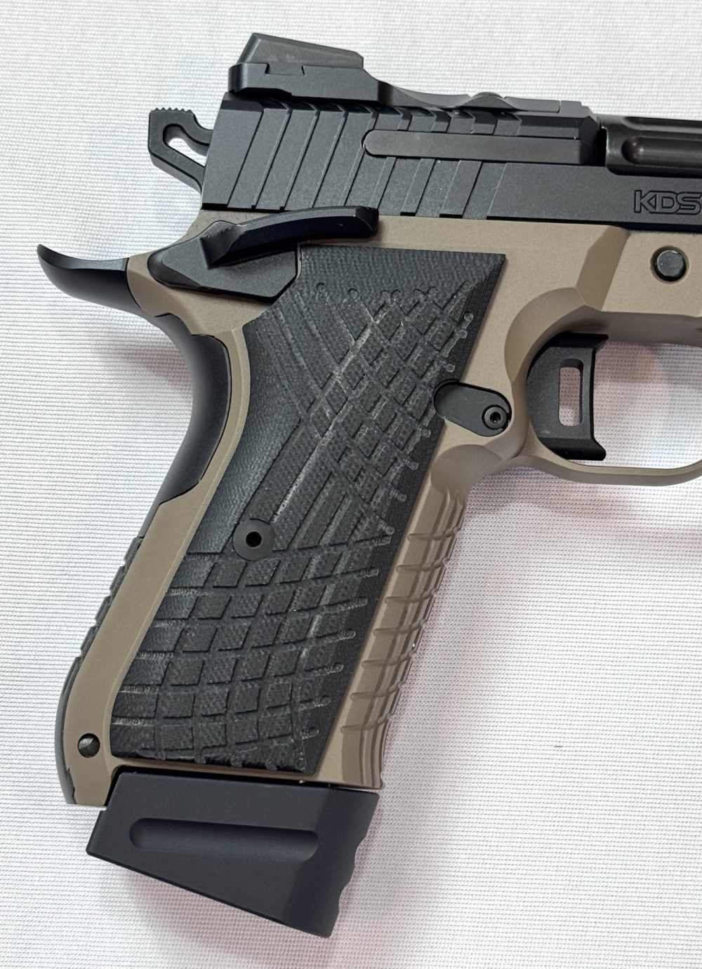Kimber KDS9c FDE/Black TFS Pistol, Threaded Barrel, 9mm, 2 Mags, Like New!-img-4