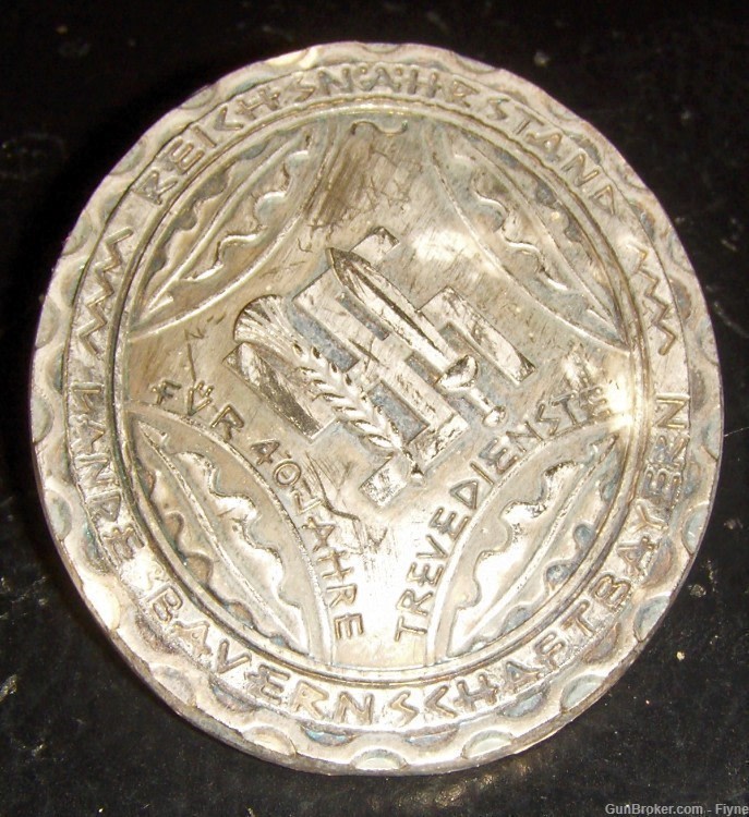 German WWII era Unknown Badge with  swastika  REPRODUCTION-img-1