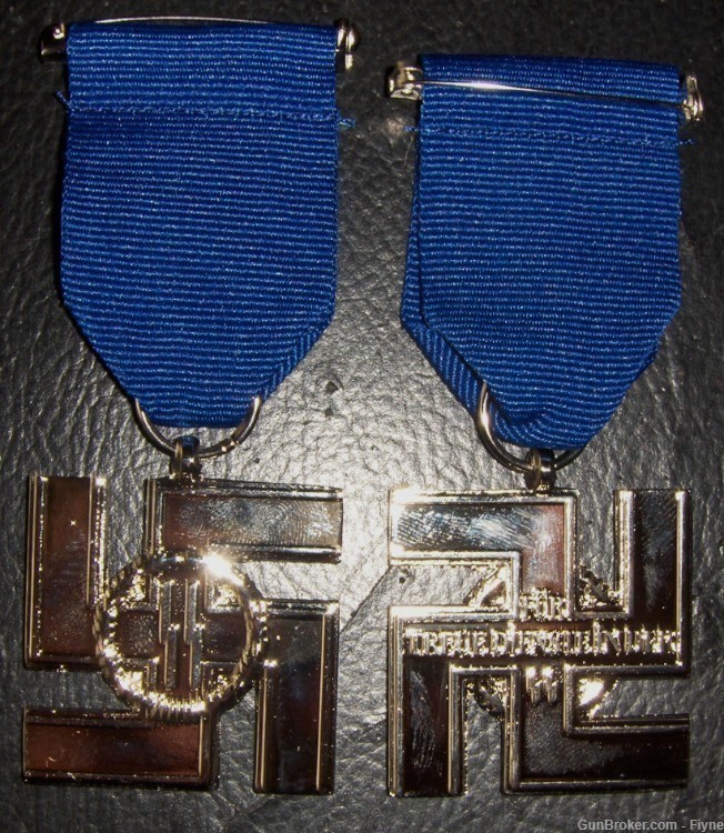 German silver medal "For Faithful Services in The SS". WWII Germany COPY-img-1