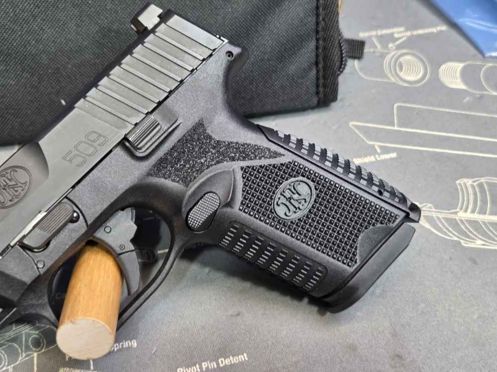 FNH USA FN 509 9mm Semi-Automatic Pistol Blk/Blk-img-4
